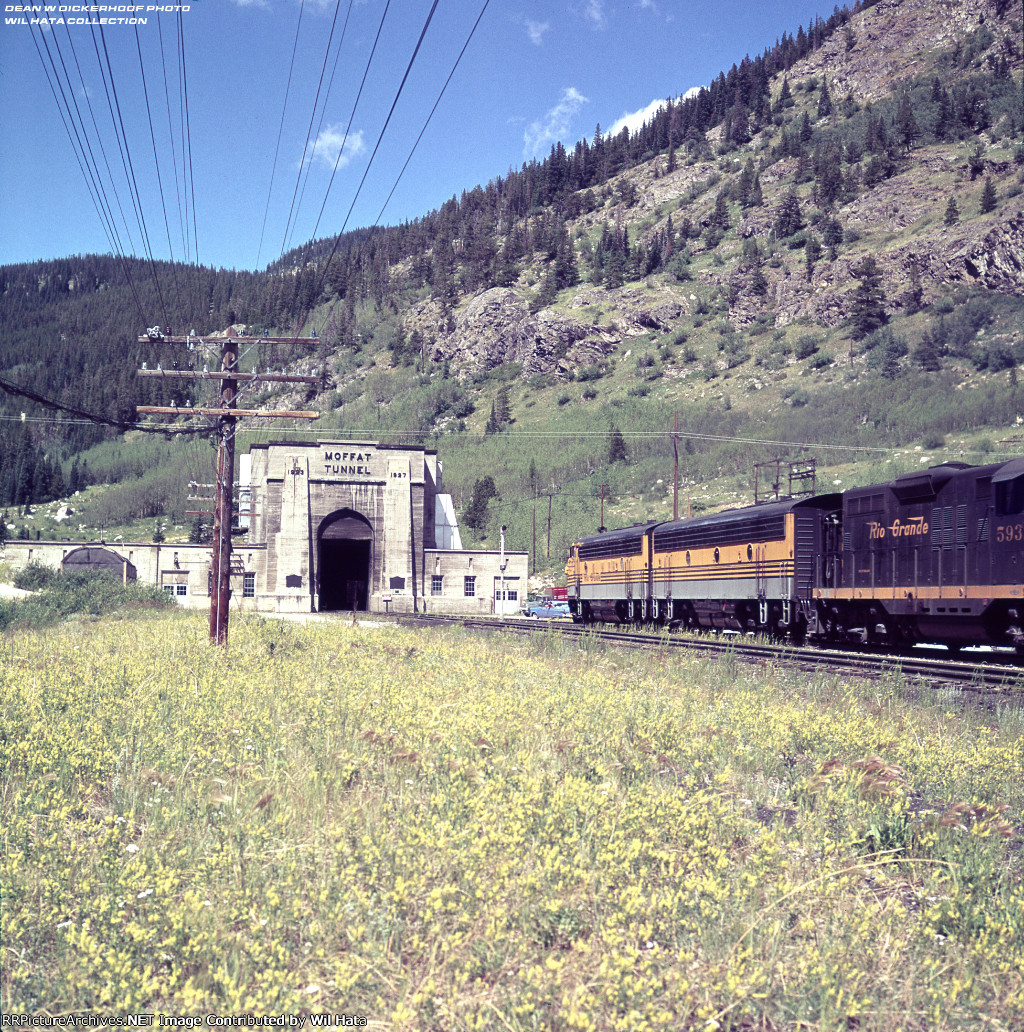 Entering Moffat